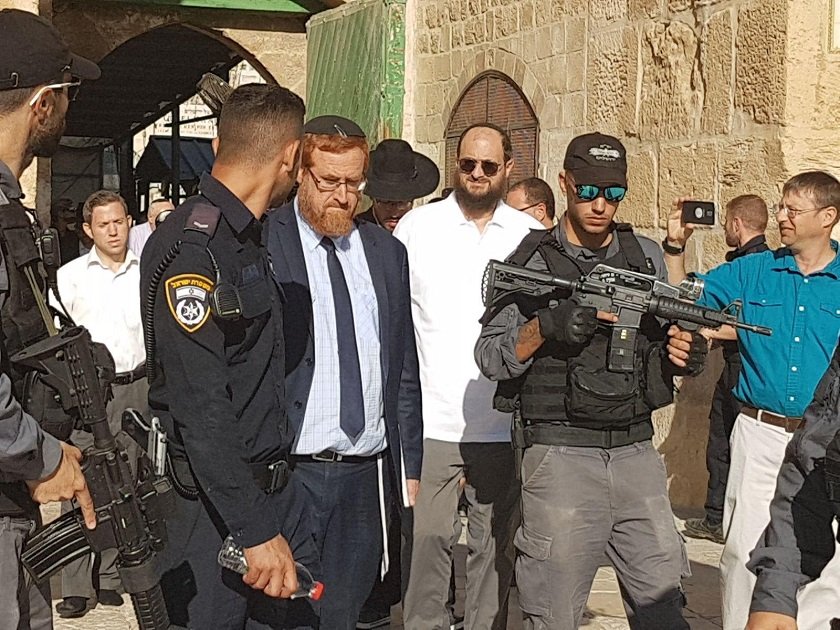 مستوطنون يدنسون المسجد الأقصى بقيادة المتطرف "غليك"